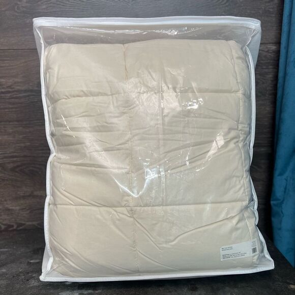 The Company Store All Seasons Wool Comforter in Gorgeous Natural. Twin Size. New - Picture 5 of 14